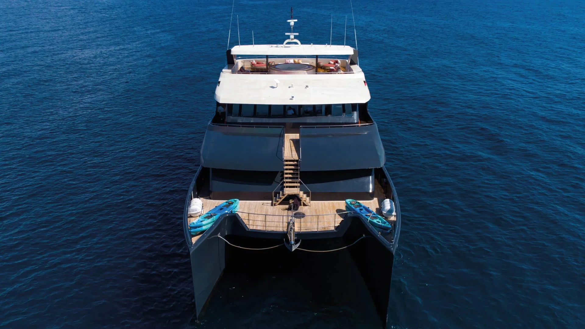 Galaxy Sirius stern view in the Galapagos