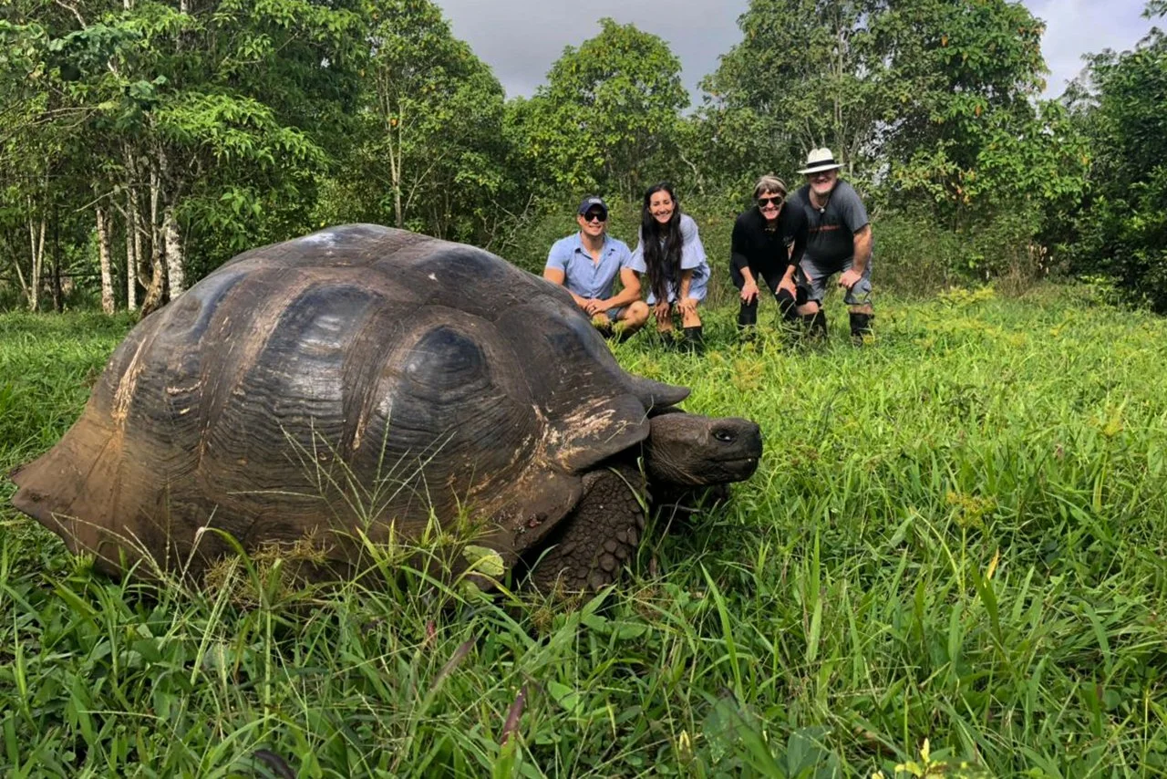 8 Day "Galapagos Wisdom" Tour - IDEAL