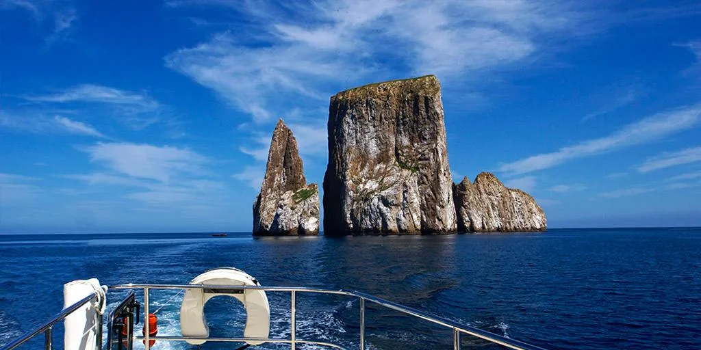 7 Day - Galapagos 360 Tour "A" - IDEAL
