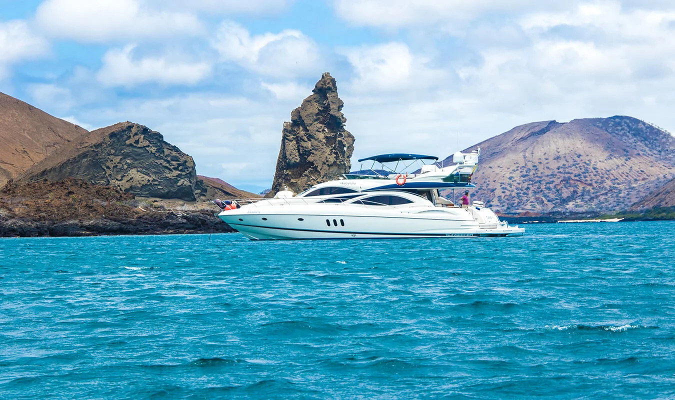 Bartholomew Island - Premium Yacht Adventure